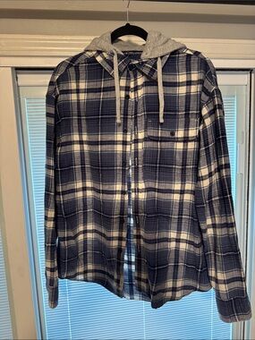 American Eagle Outfitters Navy and White Plaid Hooded Flannel Shirt